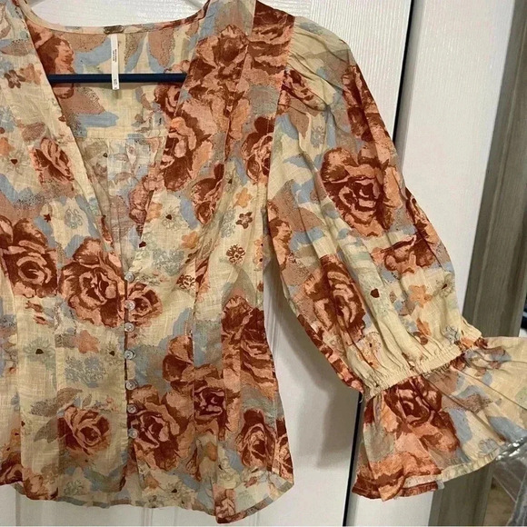 Free People Found You Printed Top ~ Size XS! Absolutely gorgeous top! - Picture 9 of 13